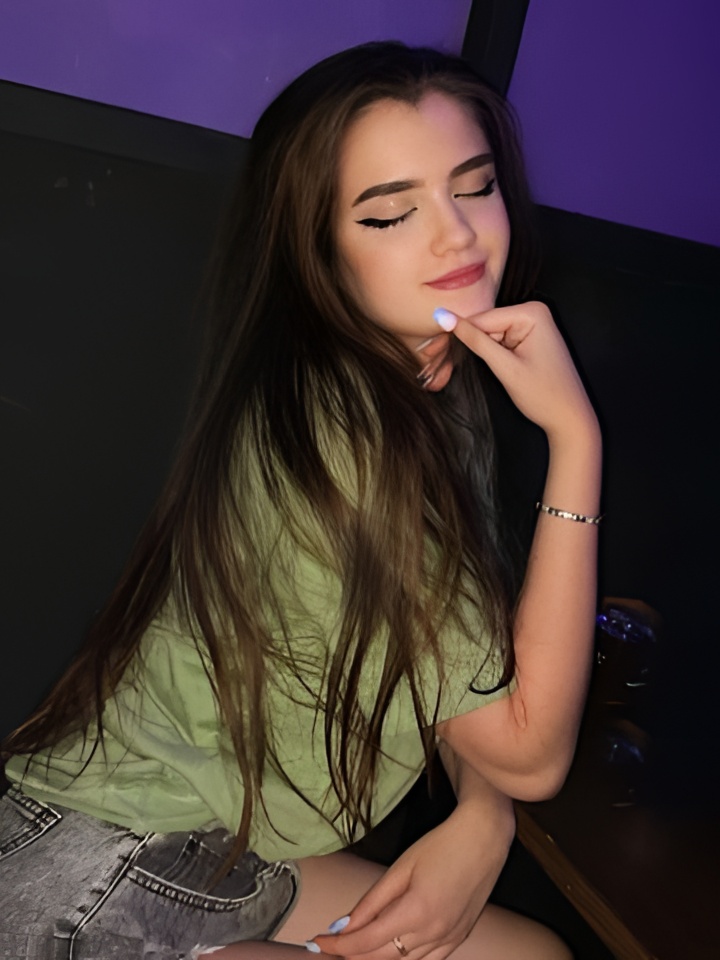 Алиса привлекальеная девушка из Амурзет цена от 4000 руб