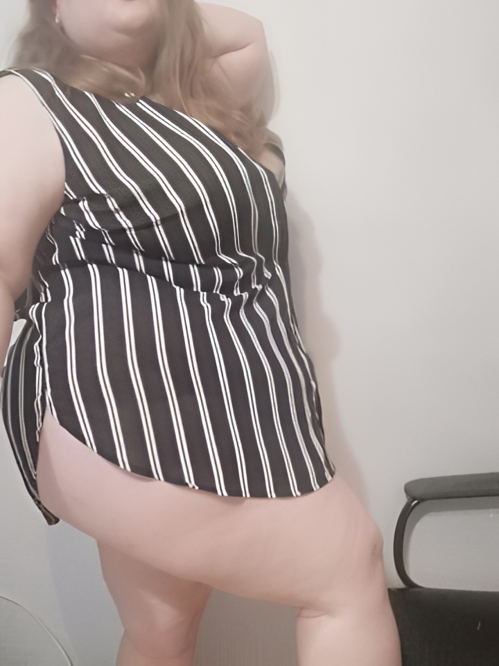 Анюта привлекальеная девушка из Амурзет цена от 2500 руб