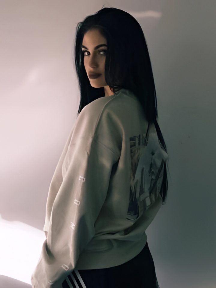 Индивидуалка Арина, доступна для личного знакомства от 10000 руб