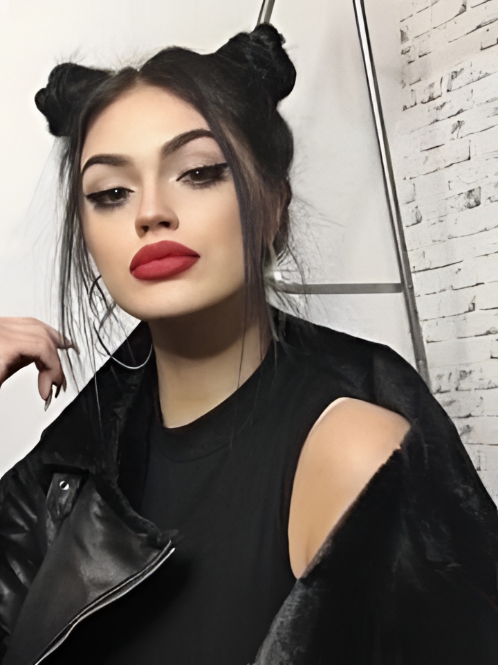 Индивидуалка Арина, доступна для личного знакомства от 10000 руб