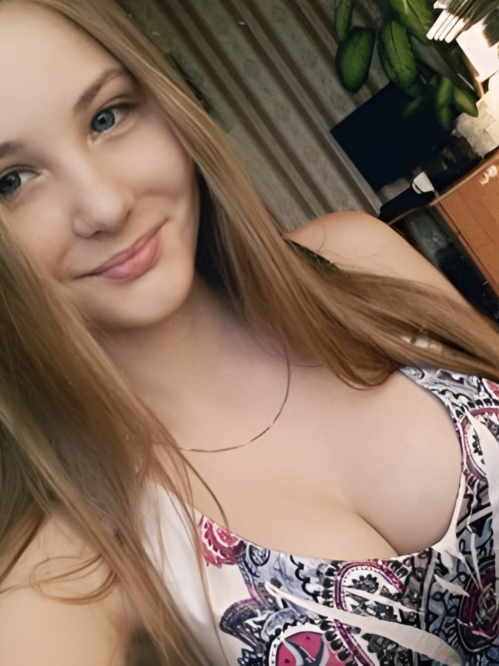 Элеонора привлекальеная девушка из Амурзет цена от 2000 руб