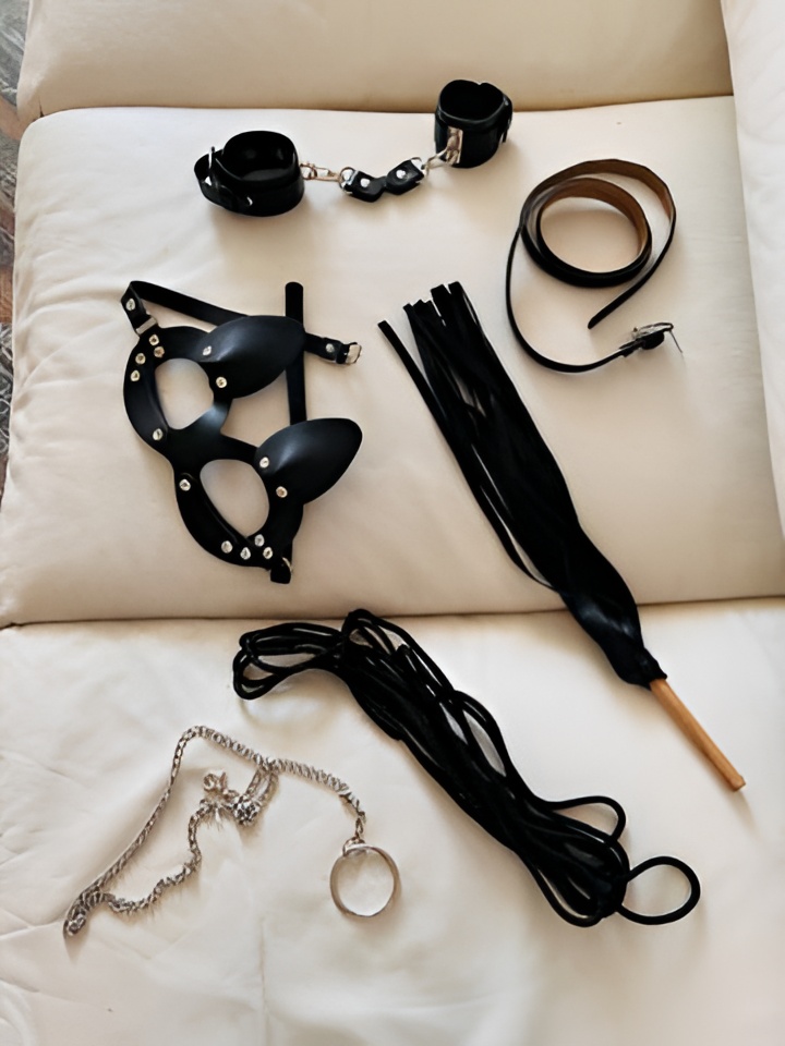 Индивидуалка Лея, доступна для личного знакомства от 10000 руб