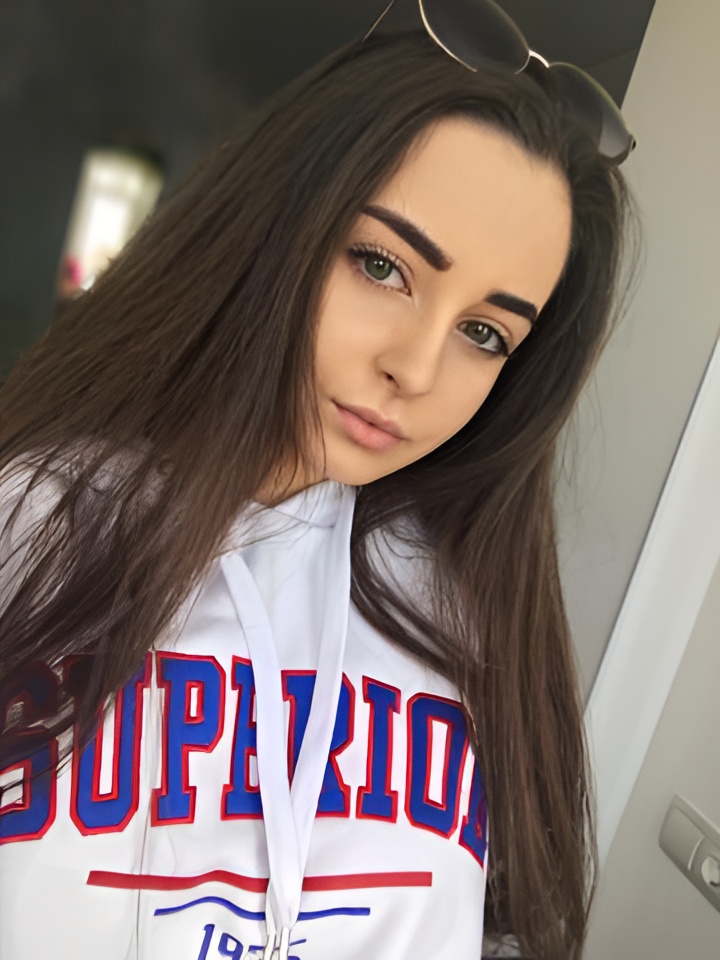 Рената привлекальеная девушка из Амурзет цена от 2000 руб