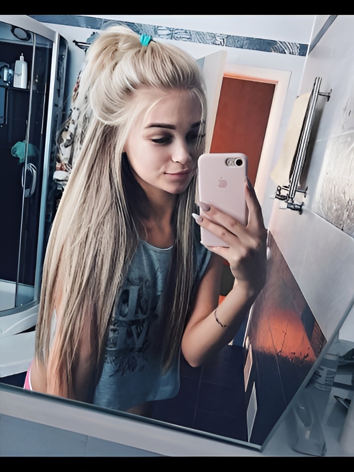 Индивидуалка Софа, доступна для личного знакомства от 10000 руб