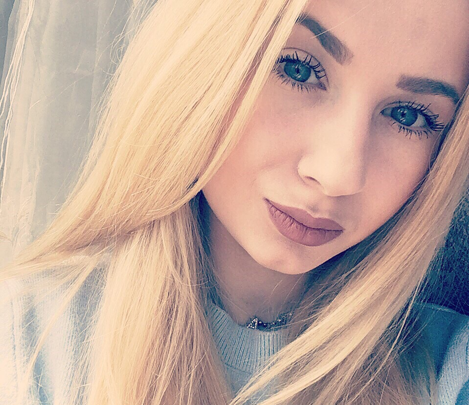 Аленка привлекальеная девушка из Амурзет цена от 3500 руб