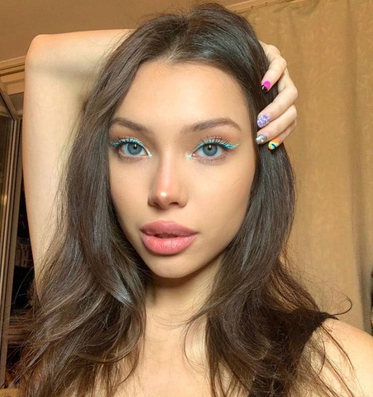 Ольга привлекальеная девушка из Амурзет цена от 6000 руб