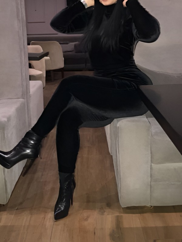 Ева привлекательная девушка из Амурзет цена от 2500 руб