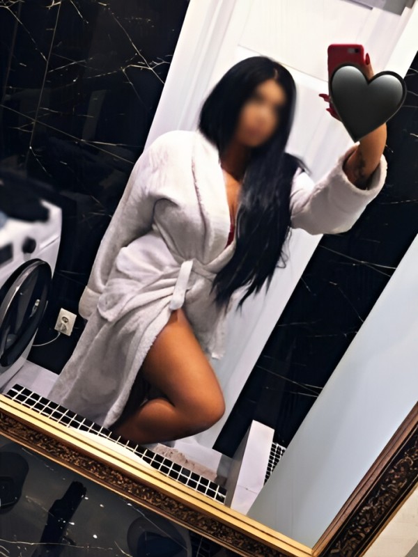 Каролина привлекательная девушка из Амурзет цена от 4000 руб