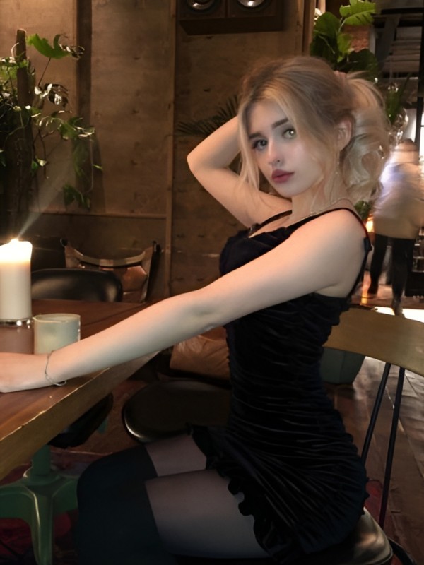 Яна привлекательная девушка из Амурзет цена от 10000 руб