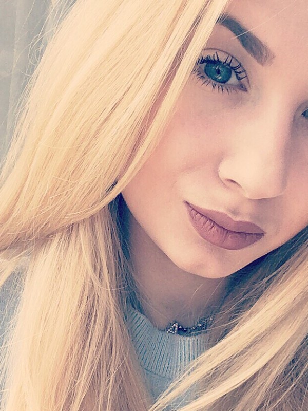 Аленка привлекательная девушка из Амурзет цена от 3500 руб