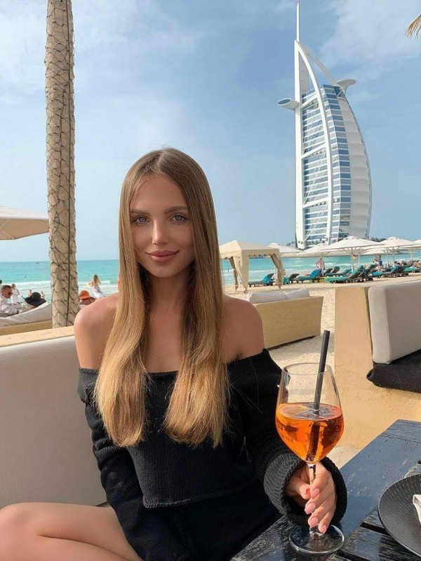 Софья привлекательная девушка из Амурзет цена от 3000 руб