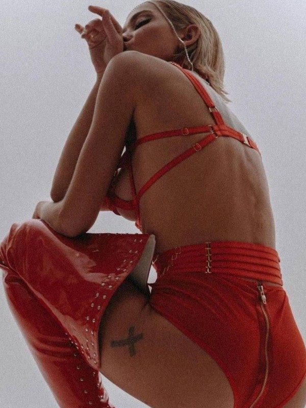 Луиза привлекательная девушка из Амурзет цена от 4500 руб